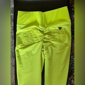 Cute Booty Lounge Neon Leggings Size L
